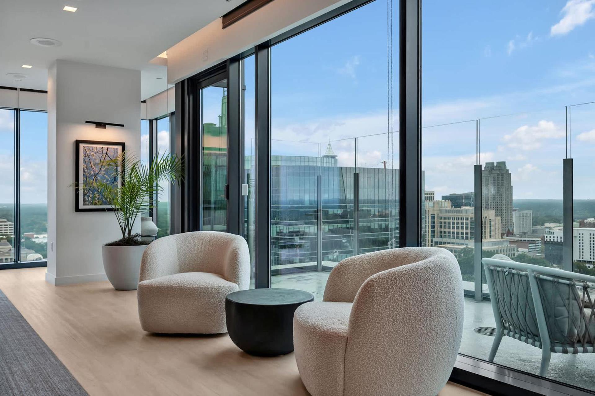 High-Rise Apt Raleigh Free Parking & Sunset View 1 Exterior photo