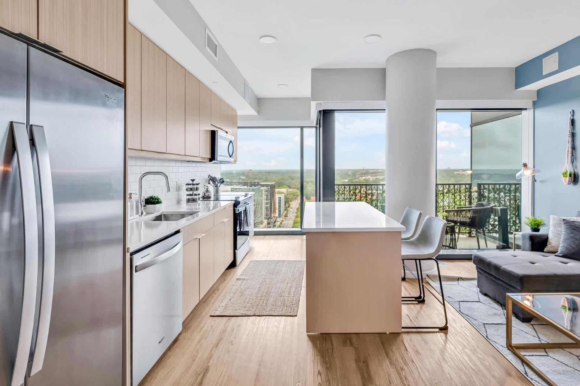 High-Rise Apt Raleigh Free Parking & Sunset View 1 Exterior photo